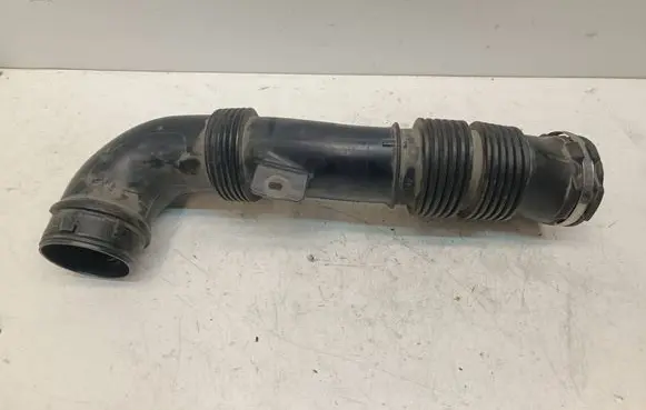 Citroen C4 II Air intake duct part 9656237580
