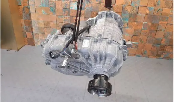 Ford Bronco Rear gearbox reducer/haldex oil pump MB3P7A195BE