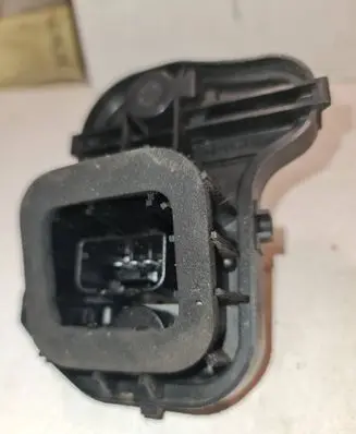 Volkswagen Golf IV Tail light bulb cover holder 1K6945257