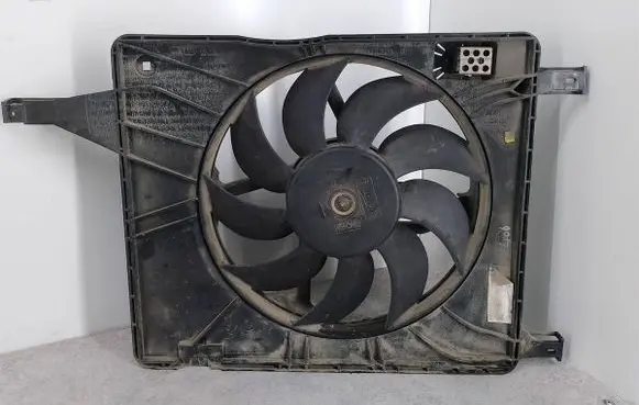 Nissan Qashqai+2 Electric radiator cooling fan 
