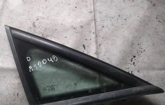 Seat Altea Front triangle window/glass AS2