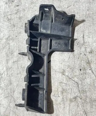 Audi A4 S4 B7 8E 8H Front bumper mounting bracket 8E0807283