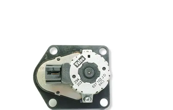 Peugeot 607 Air flap motor/actuator 657102JD