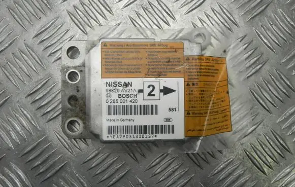Nissan Primera Airbag control unit/module 98820AV21A G3788