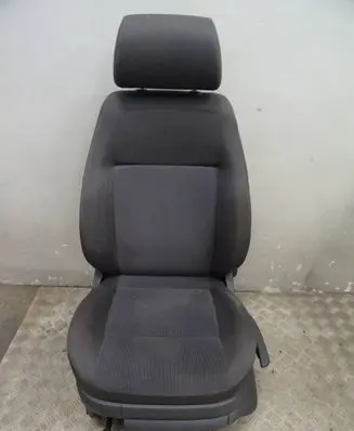 Volkswagen Polo IV 9N3 Front driver seat