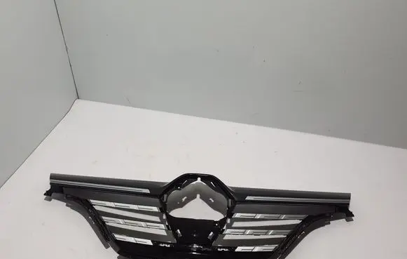 Renault Megane IV Front grill 623100479R