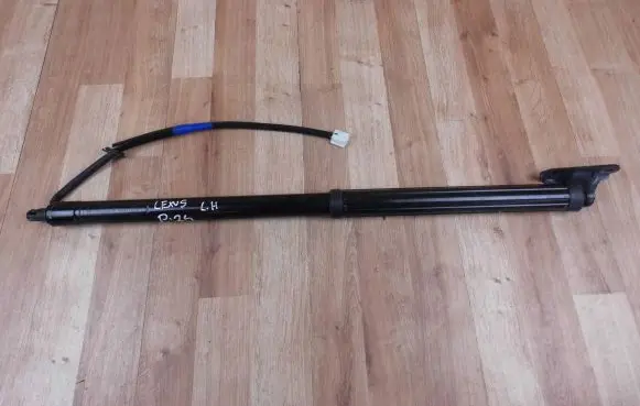Lexus RX 450H Tailgate/trunk/boot lift motor 6892048030