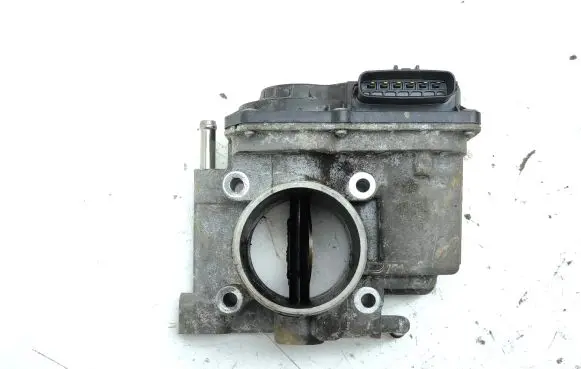Mazda CX-7 Throttle valve R2A136B0