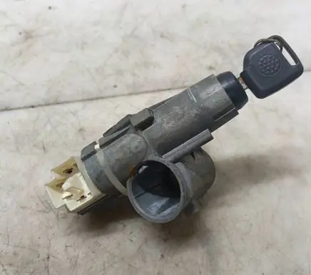 Volkswagen Sharan Ignition lock P012106