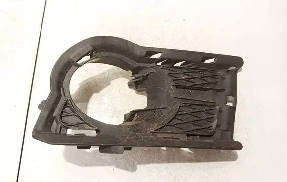 Volkswagen Tiguan Front bumper lower grill 5n0853665