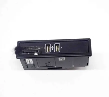 Mercedes-Benz C W205 AUX in-socket connector A2058200126