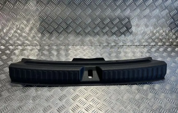 Audi A3 8Y Trunk/boot sill cover protection 8Y4863471B