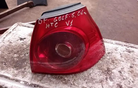 Volkswagen Golf V Rear/tail lights