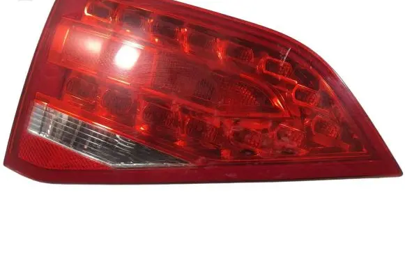 Audi A4 S4 B8 8K Tailgate rear/tail lights 8K5945093K