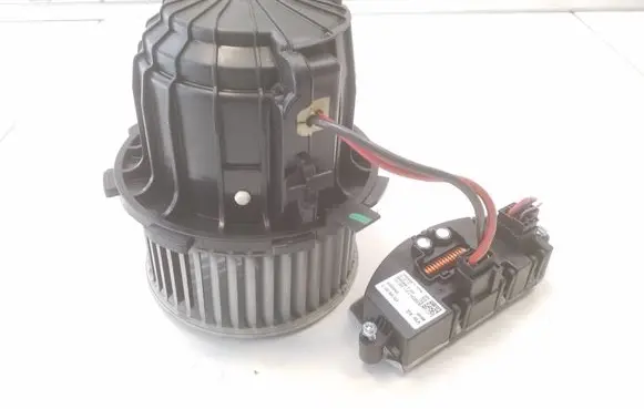 Audi A5 8T 8F Heater fan/blower BEHRX6552005