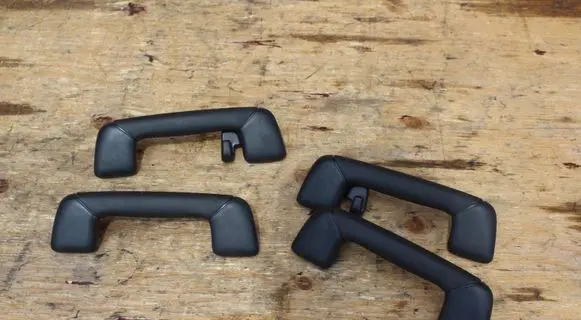 Lexus UX A set of handles for the ceiling 