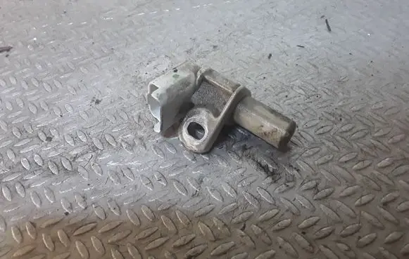 Ford Mondeo MK IV Camshaft position sensor 9665443580