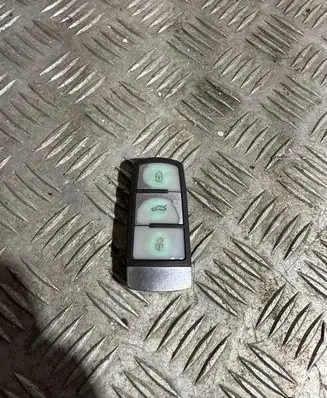 Volkswagen PASSAT B6 Ignition key/card 