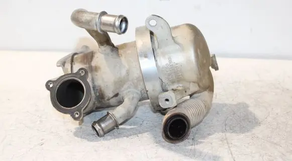 Volkswagen Caddy EGR valve cooler 04L131512AK 04L253120L