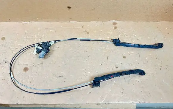 Audi A4 S4 B9 8W Curtain motor 8W9863560