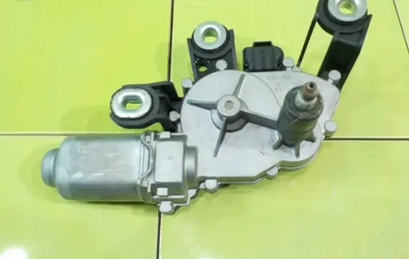 Audi A1 Rear window wiper motor 8U0955711A 18AB18