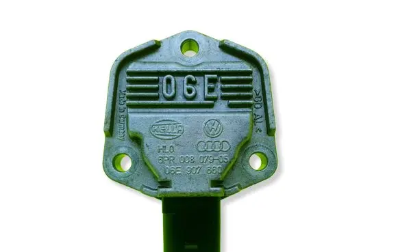 Audi A6 S6 C6 4F Oil level sensor 06E907660 6PR00807905
