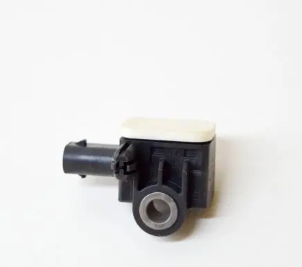 Maserati Quattroporte Airbag deployment crash/impact sensor A1668210151 56054085AA