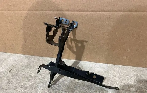 BMW 3 G20 G21 Headlight/headlamp mounting bracket 7422293