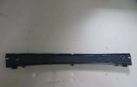 Front bumper lower grill