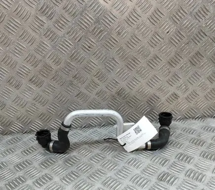 Mercedes-Benz GLC X253 C253 Engine coolant pipe/hose A2535000900