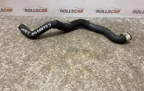 Mercedes-Benz C W204 Engine coolant pipe/hose A2045010982