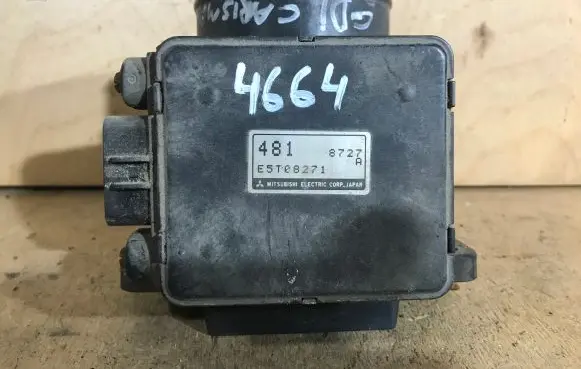 Mitsubishi Carisma Mass air flow meter E5T08271