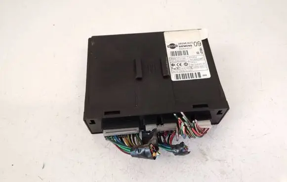 Nissan Primera Comfort/convenience module 28596av309 5wk48127
