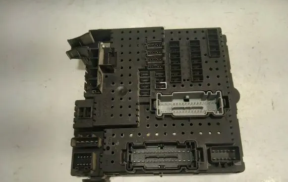 Volvo S60 Fuse box set 12217799