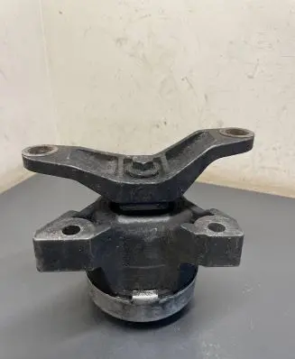 Ford Galaxy Engine mount bracket HL8021M05