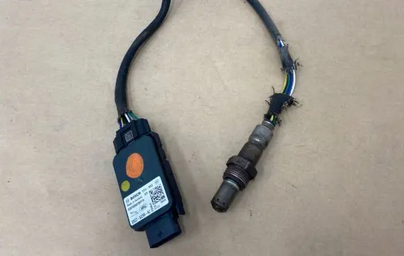 Land Rover Evoque I Lambda probe sensor GH225J299AC 0281006818