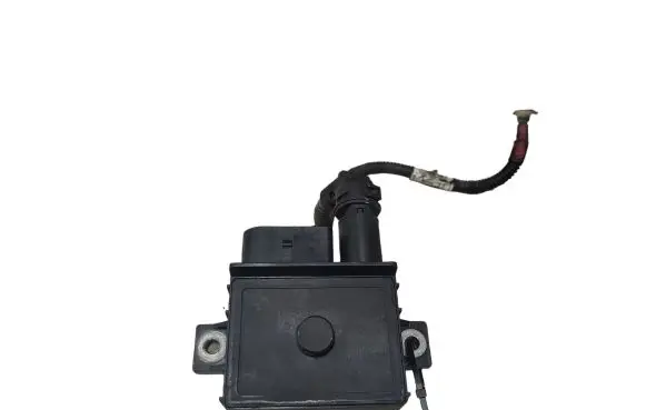 BMW 1 E81 E87 Glow plug pre-heat relay 779800003 0522120102 0003635105