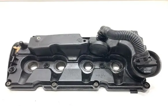 Volkswagen PASSAT B8 Engine cover (trim) 03L103469S