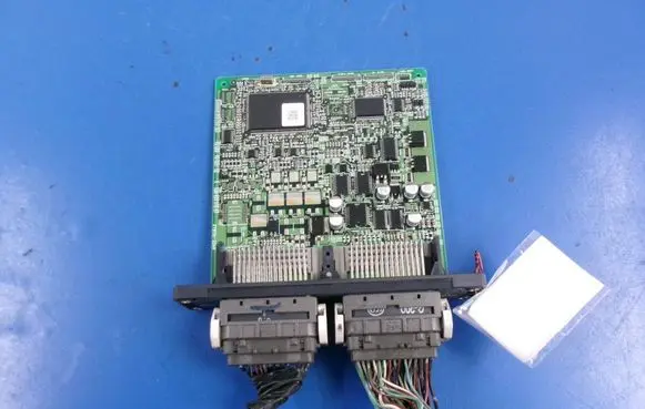 Mazda 3 I Engine control unit/module ECU 279721-2240