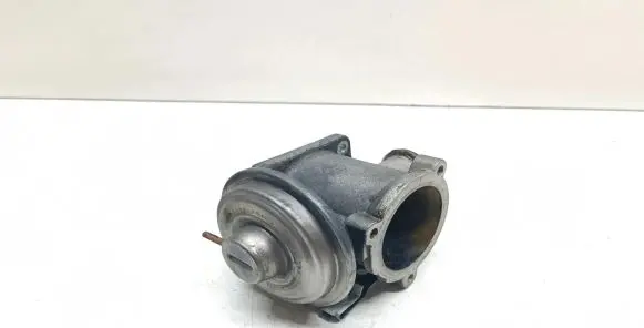 BMW 7 E65 E66 EGR valve 7791480 70045000