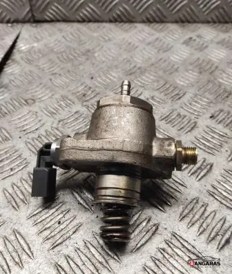 Audi A5 8T 8F Fuel injection high pressure pump 06l127025j