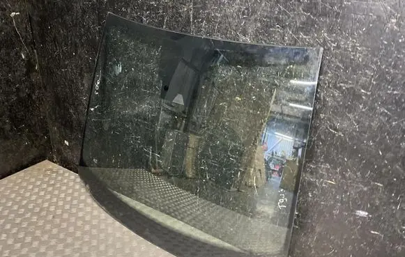 Volkswagen ID.3 Front windscreen/windshield window 