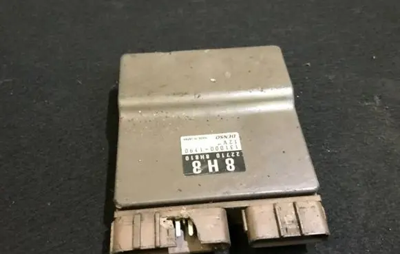 Nissan X-Trail T30 Fuel injection control unit/module 227108h810 13100-1190