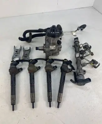 Seat Leon (5F) Fuel injection system set 04L130277AJ 057130764AB 04L130755D