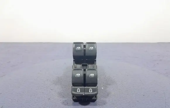 Skoda Superb B5 (3U) Electric window control switch 3G0959857B