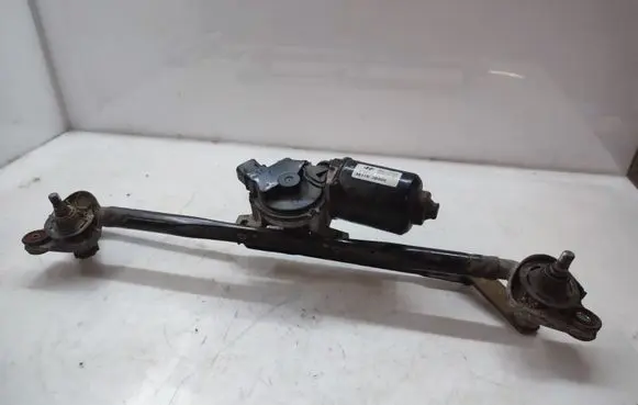Hyundai Santa Fe Front wiper linkage and motor 981102B000