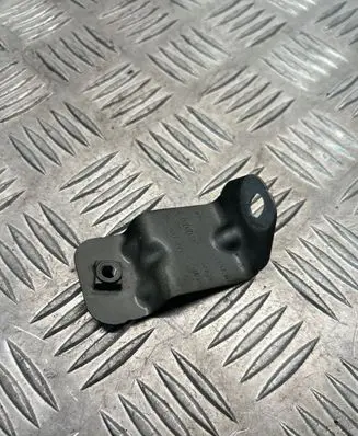 Audi A5 Fender mounting bracket 8W6821471