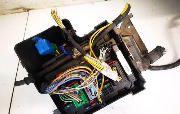 Fuse box set
