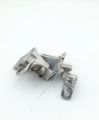 Volkswagen Caddy Front door lower hinge 1T0831412C