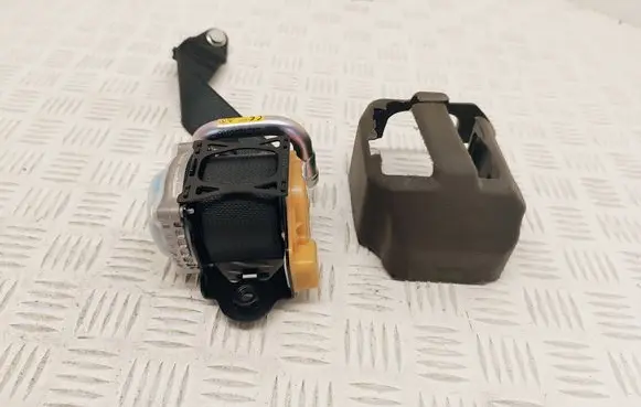 Renault Kadjar Rear seatbelt 888419687R 061653 02052017